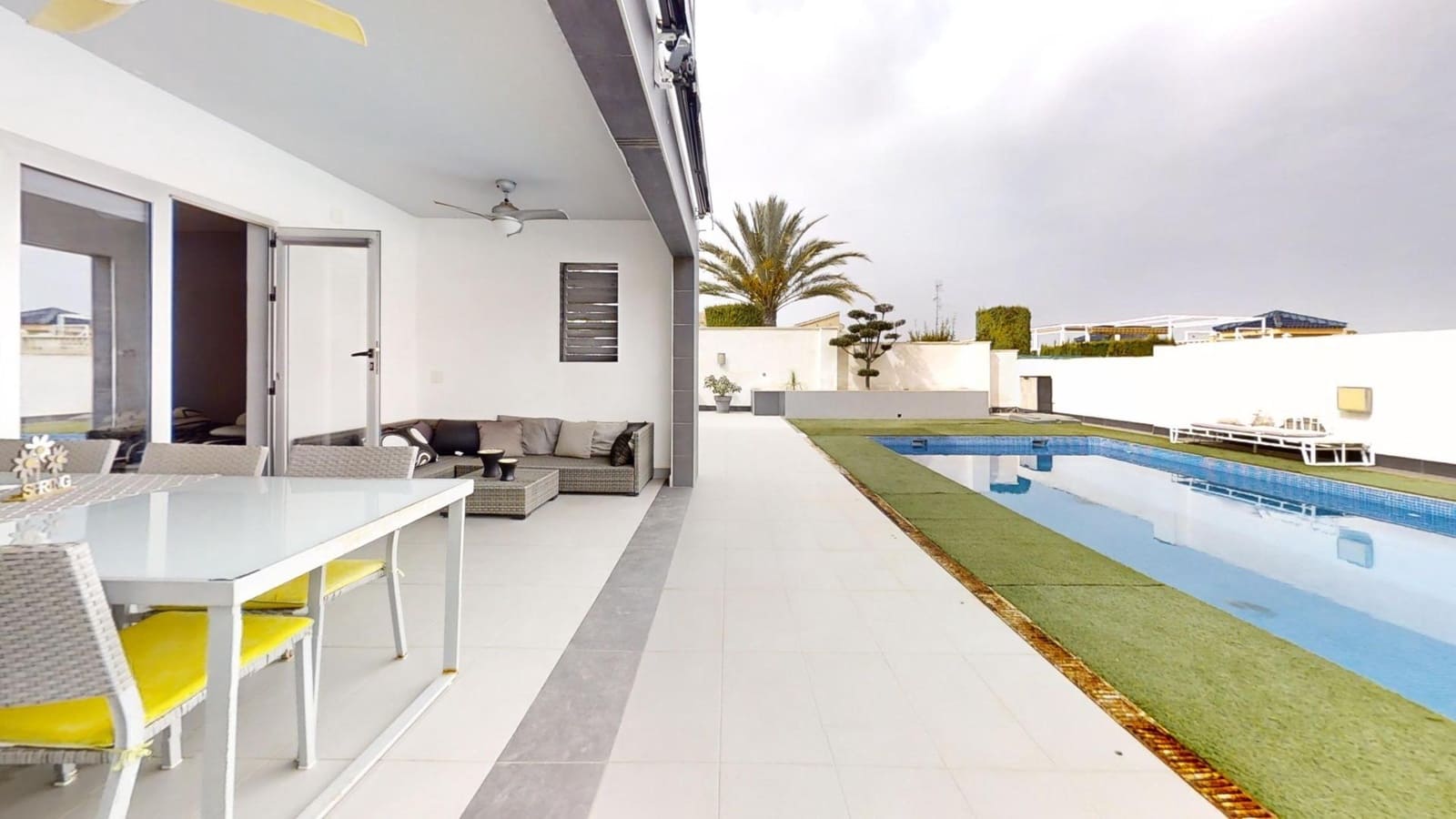 3 slaapkamer Villa te koop in Rojales met zwembad garage - € 398.900 (Ref: 10076529)