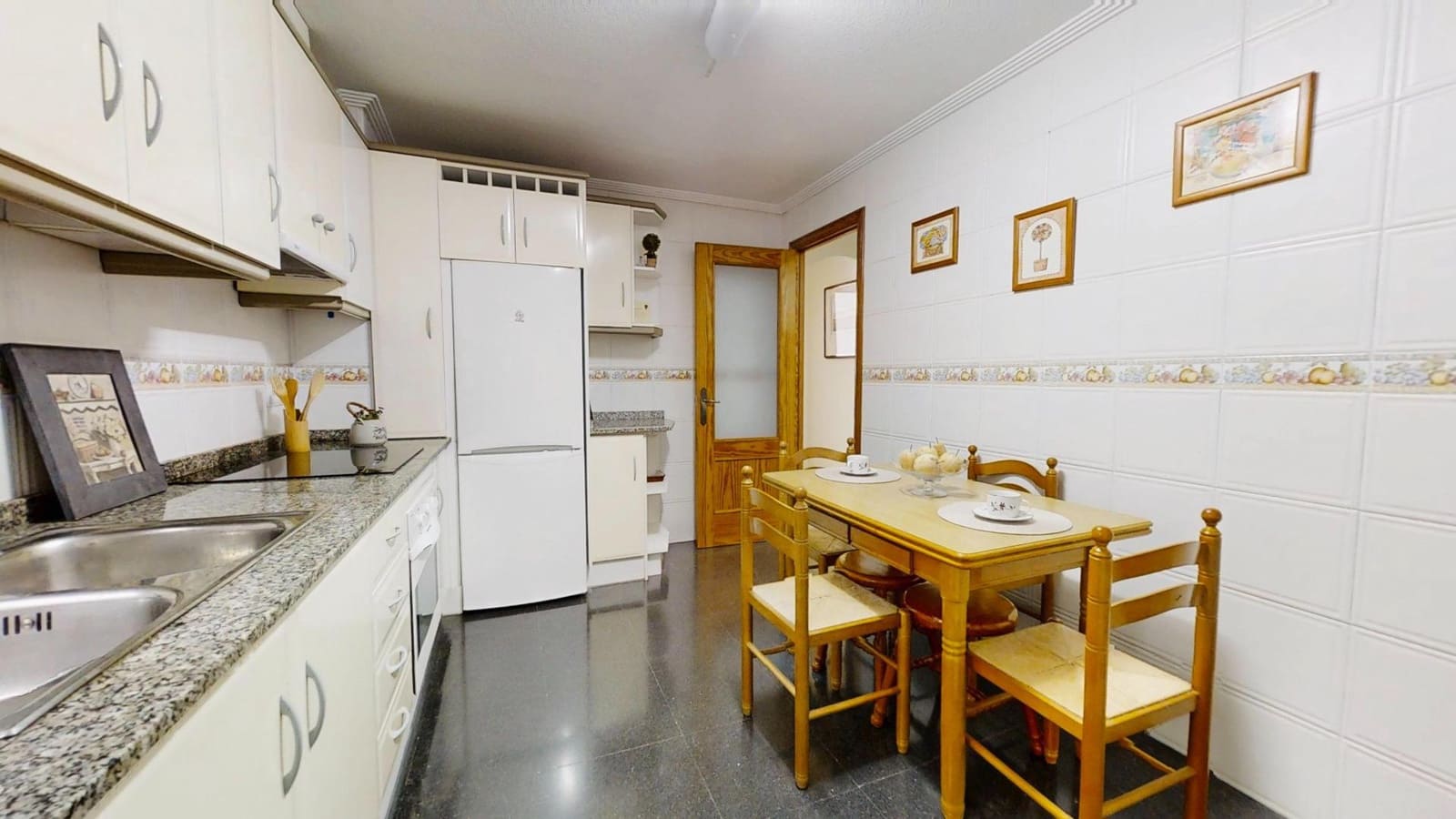3 soverom Leilighet til salgs i Torrevieja - € 275 000 (Ref: 10100307)