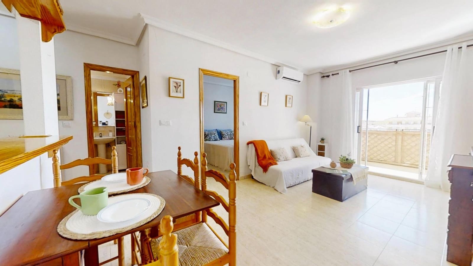 1 sovrum Lägenhet till salu i Torrevieja med pool - 191 999 € (Ref: 10115951)