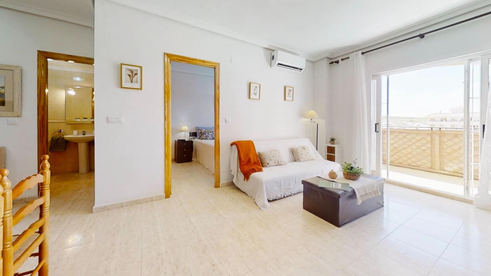1 sovrum Lägenhet till salu i Torrevieja med pool - 191 999 € (Ref: 10115951)