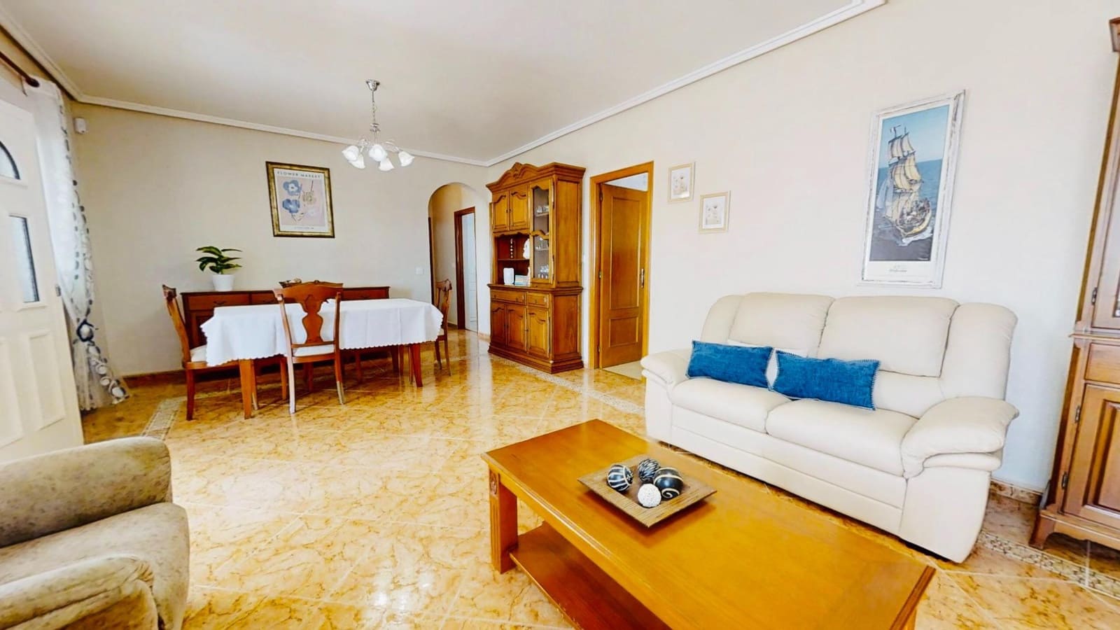 3 bedroom Villa for sale in Rojales with pool garage - € 398,000 (Ref: 10159825)