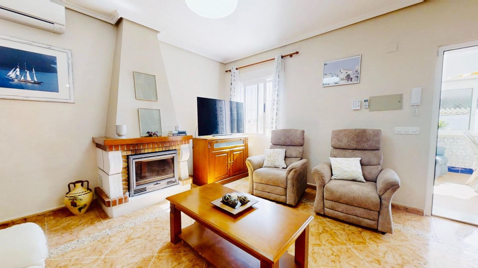 3 bedroom Villa for sale in Rojales with pool garage - € 398,000 (Ref: 10159825)