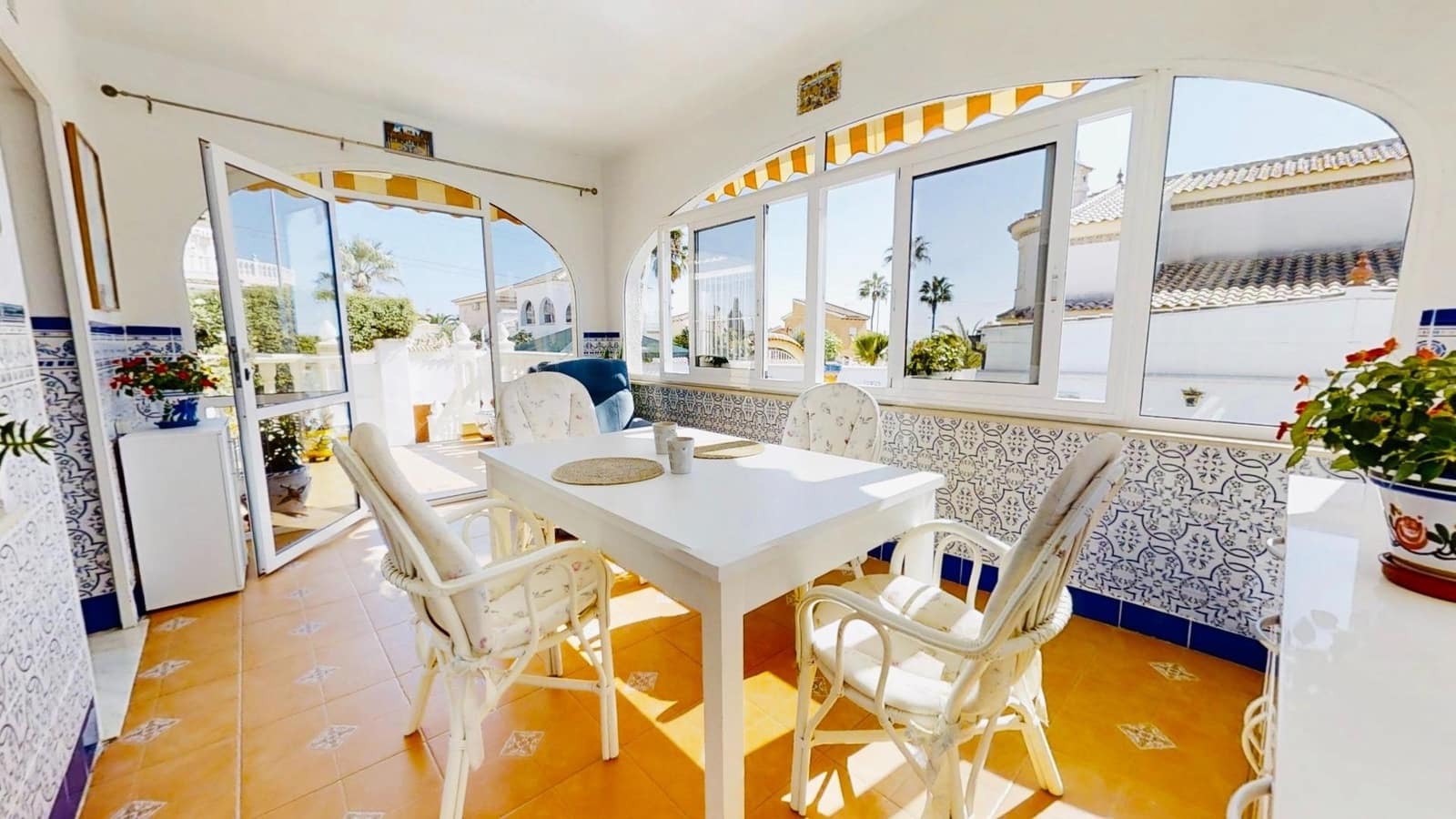 3 bedroom Villa for sale in Rojales with pool garage - € 398,000 (Ref: 10159825)