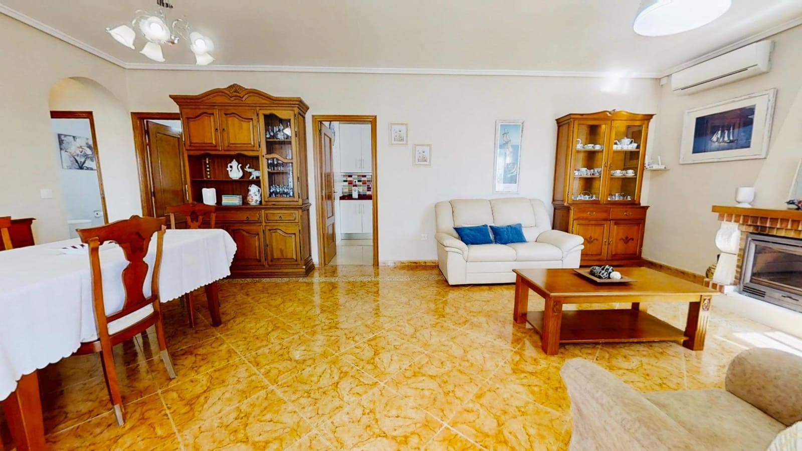 3 bedroom Villa for sale in Rojales with pool garage - € 398,000 (Ref: 10159825)