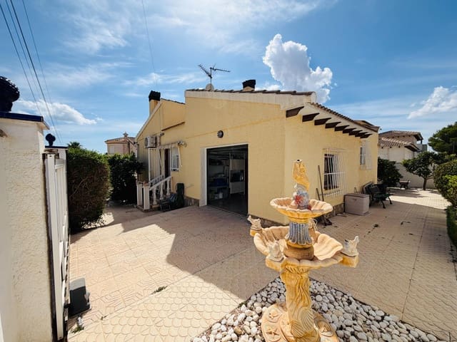 3 bedroom Villa for sale in Ciudad Quesada, Rojales with pool garage - € 398,000 (Ref: 10159825)