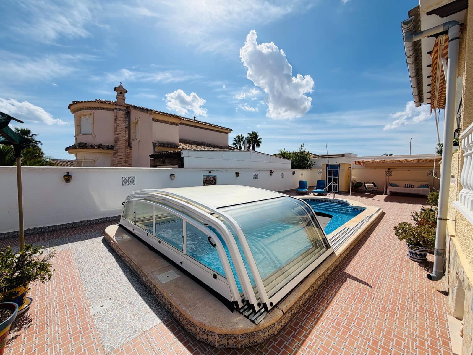 3 bedroom Villa for sale in Rojales with pool garage - € 398,000 (Ref: 10159825)
