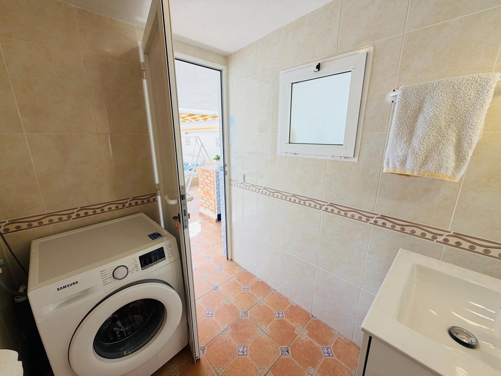 3 bedroom Villa for sale in Rojales with pool garage - € 398,000 (Ref: 10159825)