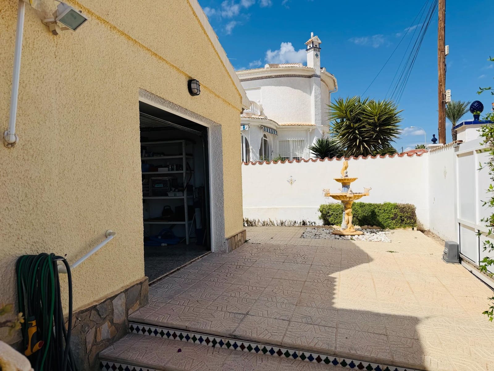 3 bedroom Villa for sale in Rojales with pool garage - € 398,000 (Ref: 10159825)
