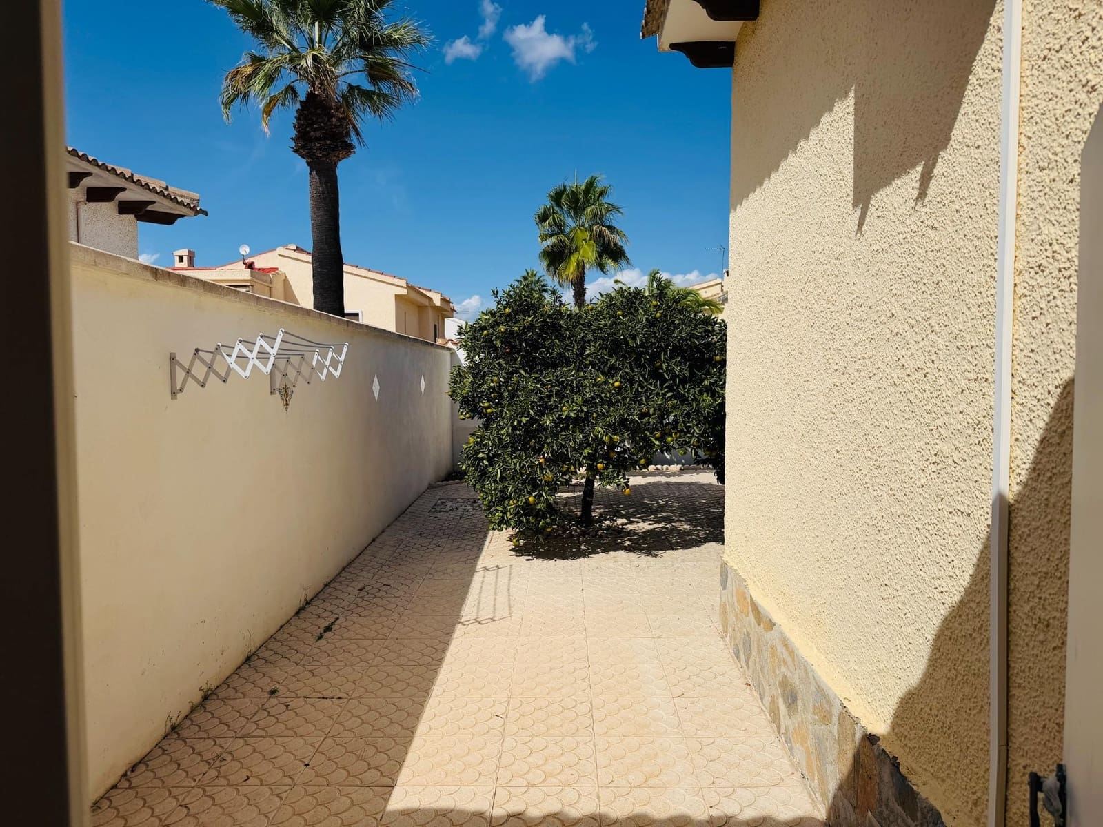 3 bedroom Villa for sale in Rojales with pool garage - € 398,000 (Ref: 10159825)