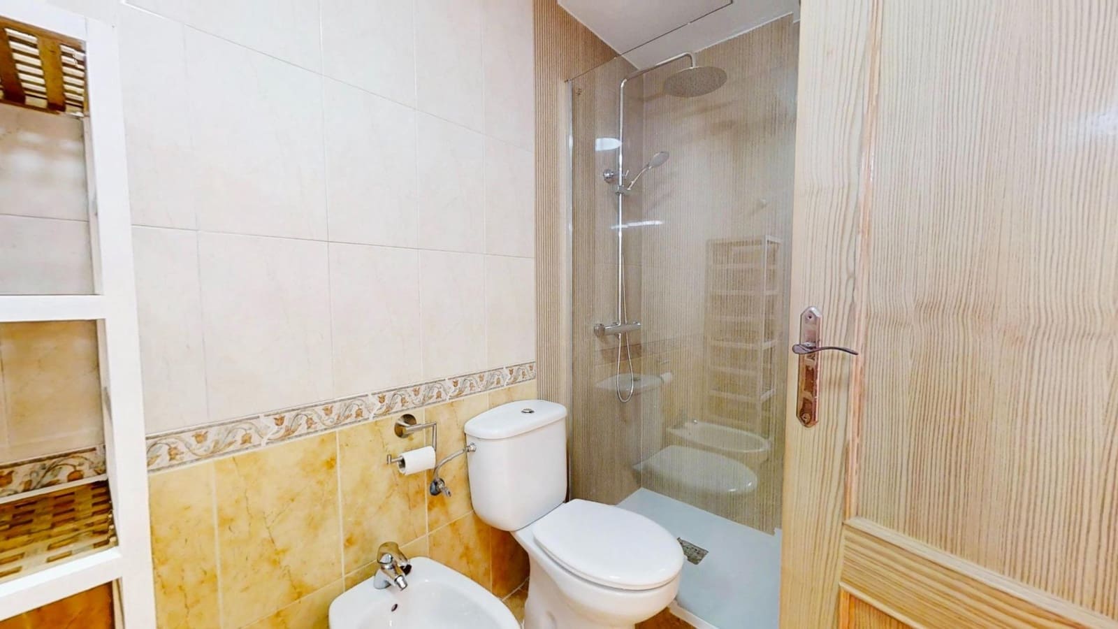 2 bedroom Flat for rent in Torrevieja - € 775 (Ref: 10159826)