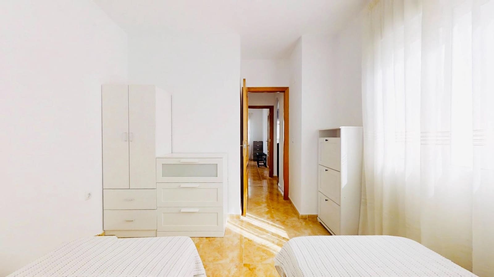 2 bedroom Flat for rent in Torrevieja - € 775 (Ref: 10159826)