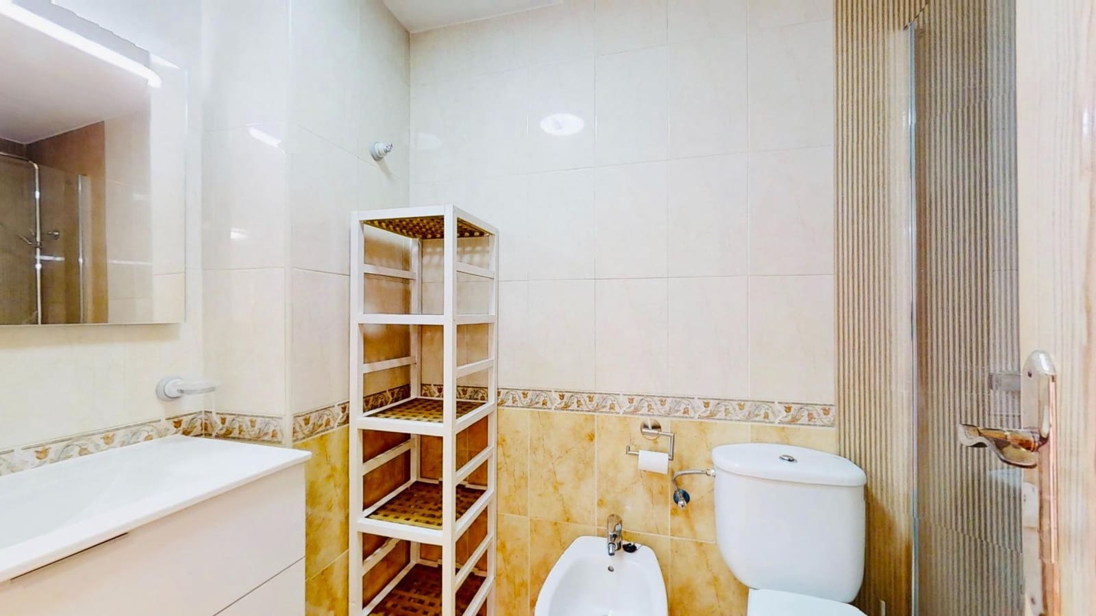 2 bedroom Flat for rent in Torrevieja - € 775 (Ref: 10159826)