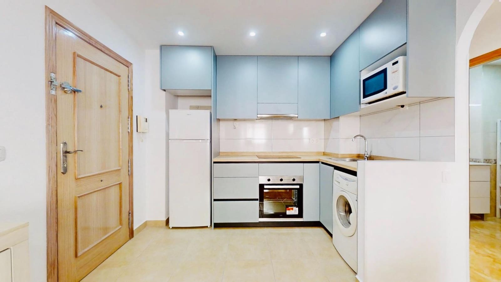 2 bedroom Flat for rent in Torrevieja - € 775 (Ref: 10159826)