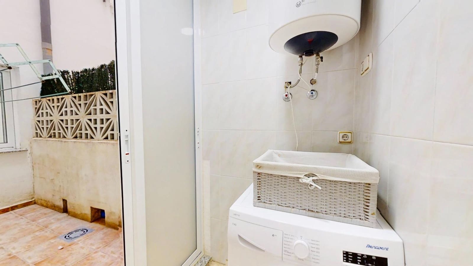 Appartement de 3 chambres à louer à Torrevieja - 1 100 € (Ref: 10168557)