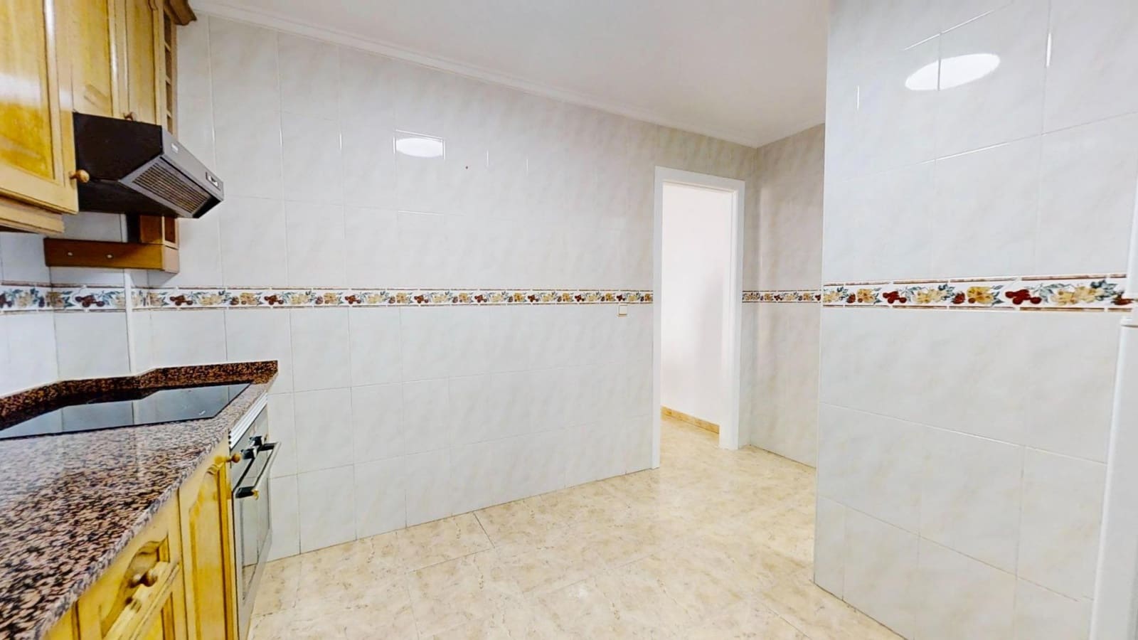 Appartement de 3 chambres à louer à Torrevieja - 1 100 € (Ref: 10168557)