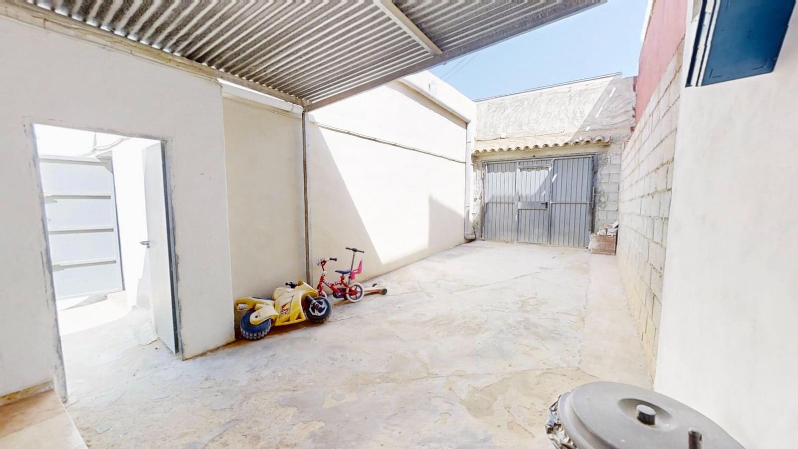 Erhverv til salg i Benijofar - € 127.000 (Ref: 8743650)