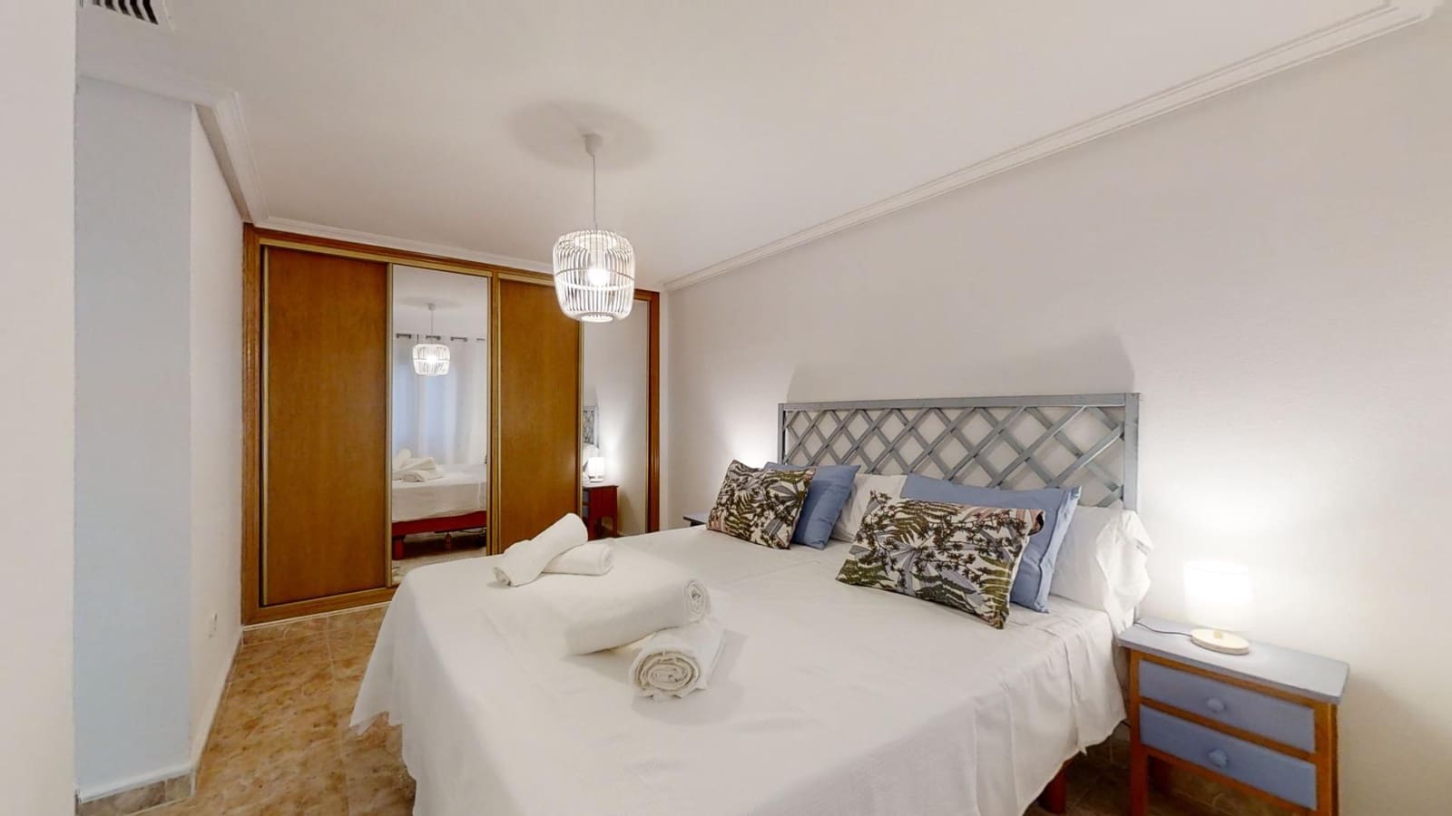 2 sovrum Takvåning att hyra i Torrevieja med garage - 1 100 € (Ref: 8992518)
