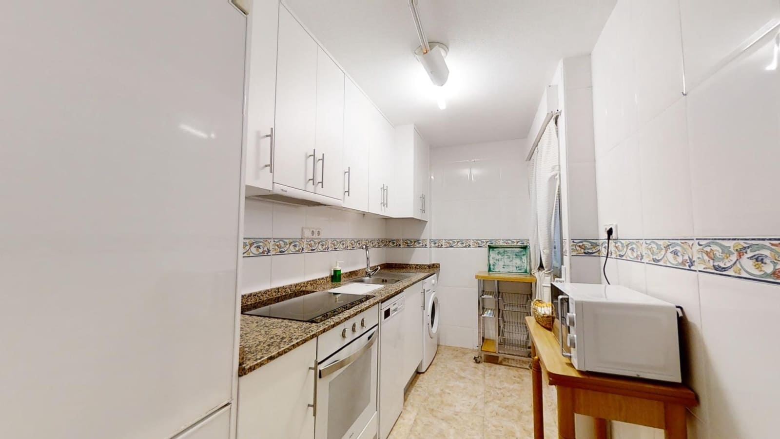 2 sovrum Takvåning att hyra i Torrevieja med garage - 1 100 € (Ref: 8992518)