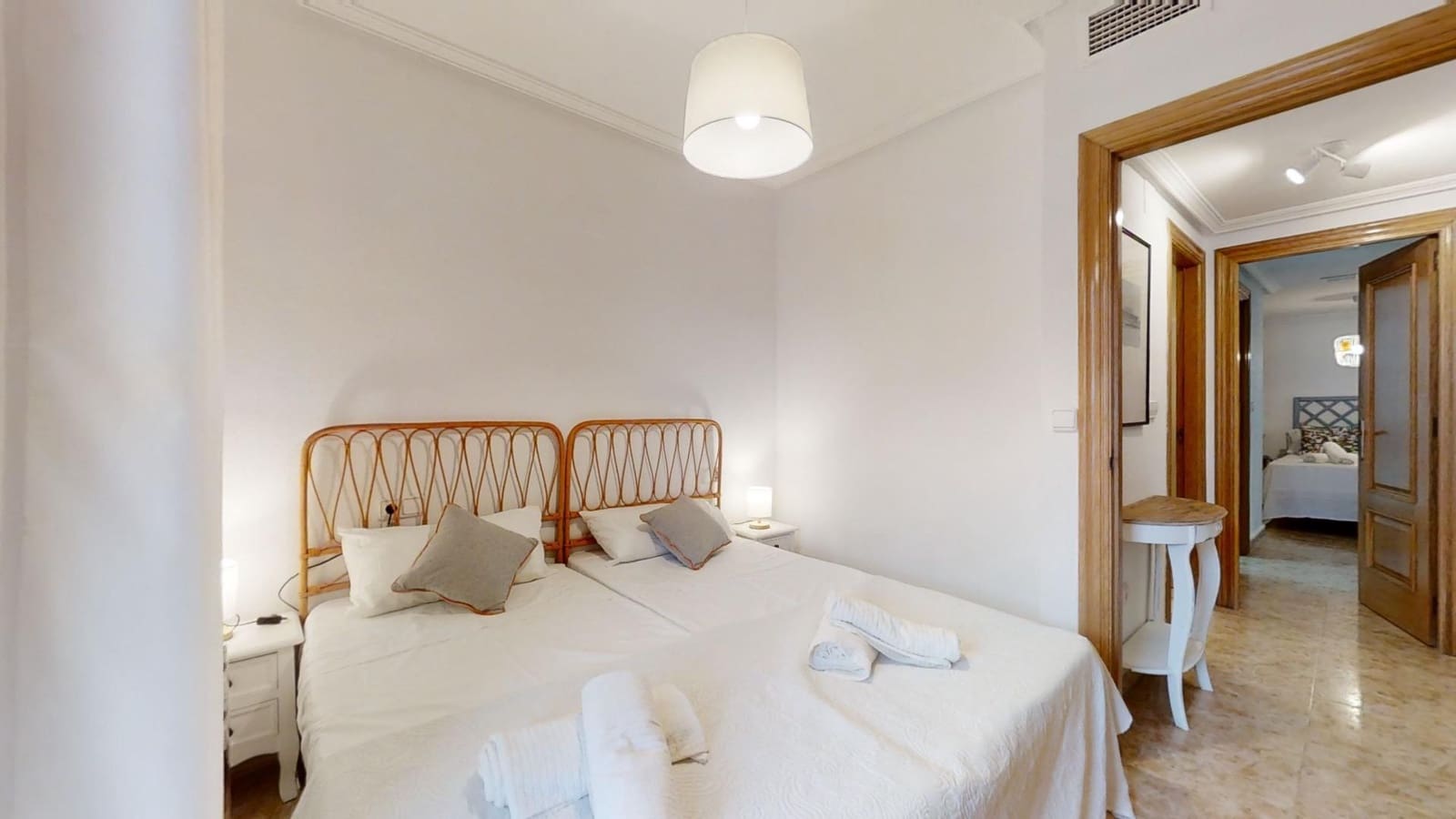 2 sovrum Takvåning att hyra i Torrevieja med garage - 1 100 € (Ref: 8992518)