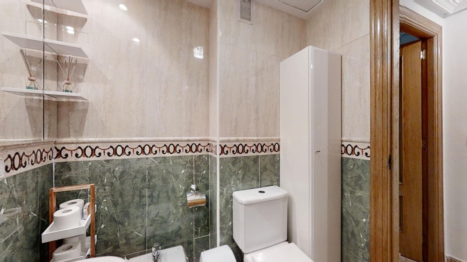 2 sovrum Takvåning att hyra i Torrevieja med garage - 1 100 € (Ref: 8992518)