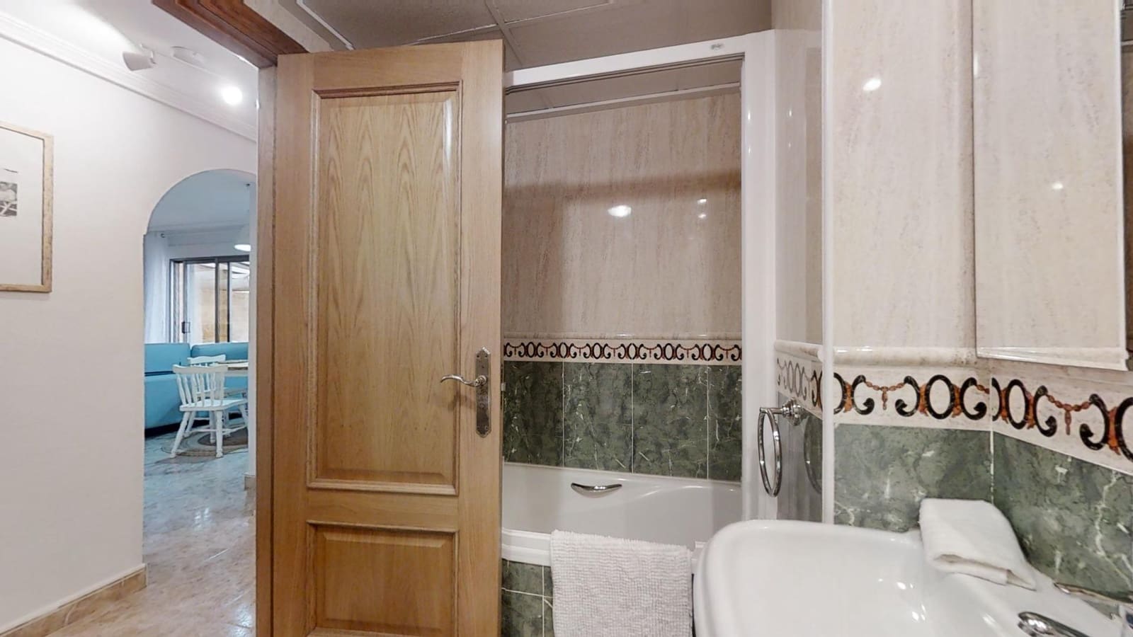 2 sovrum Takvåning att hyra i Torrevieja med garage - 1 100 € (Ref: 8992518)