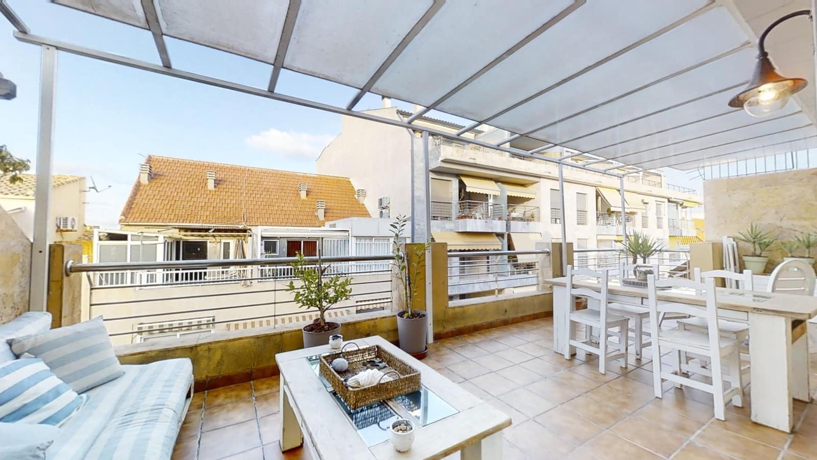 2 sovrum Takvåning att hyra i Torrevieja med garage - 1 100 € (Ref: 8992518)