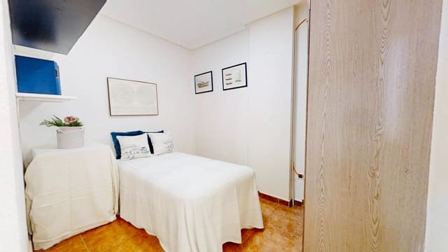 3 slaapkamer Flat te koop in Centro - Muelle Pesquero, Torrevieja - € 169.000 (Ref: 9108812)