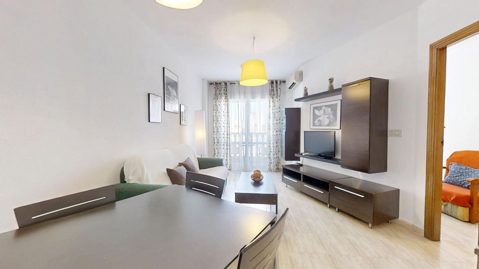1 bedroom Apartment for rent in Torrevieja with pool - € 650 (Ref: 9188539)