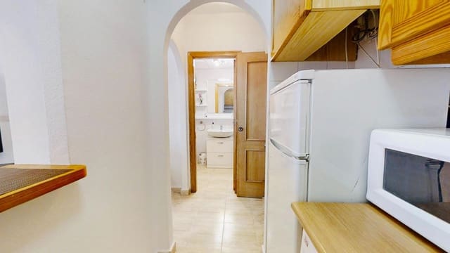 1 bedroom Apartment for rent in Antonio Machado, Torrevieja with pool - € 650 (Ref: 9188539)