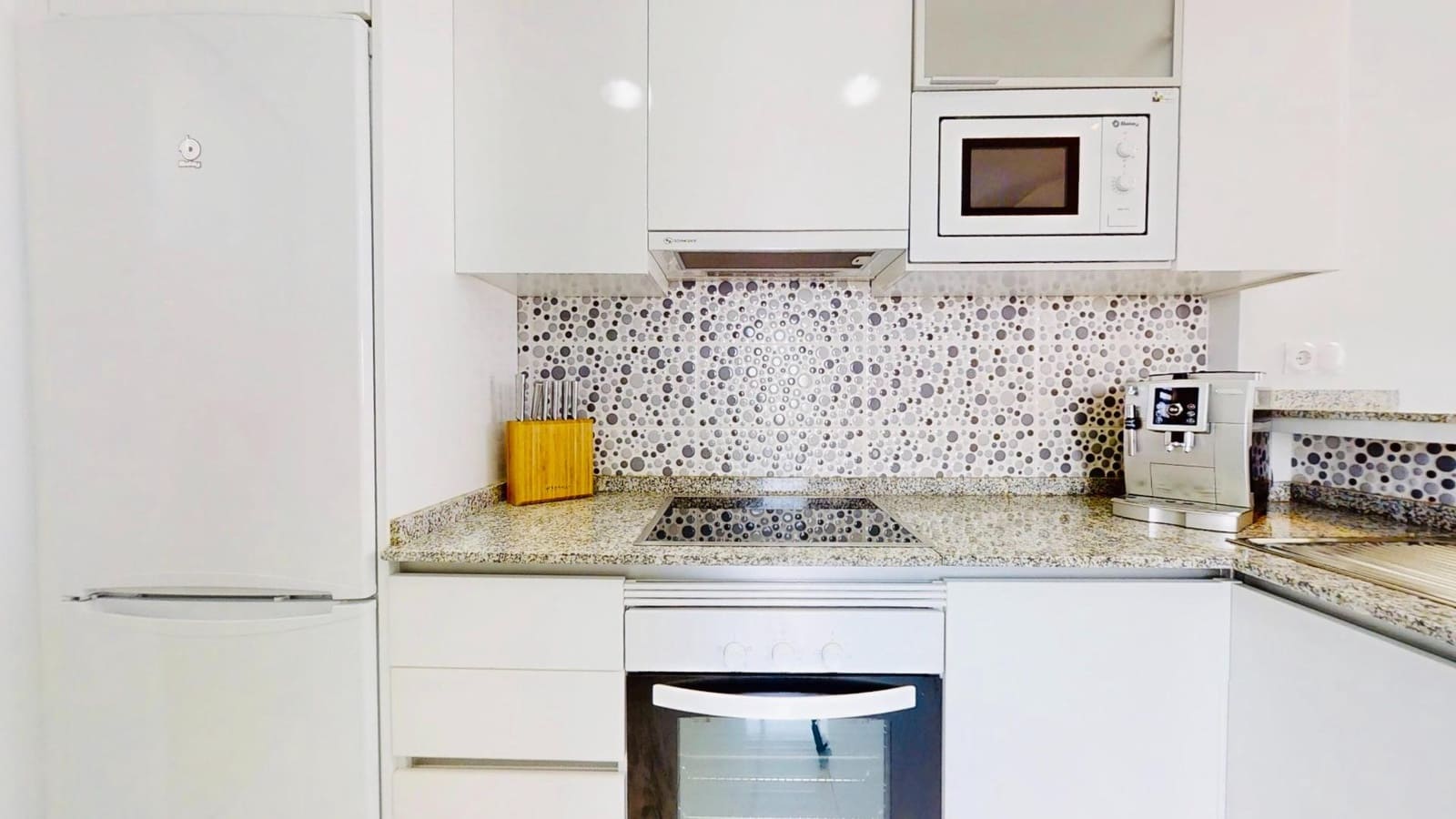 2 slaapkamer Penthouse te koop in Orihuela Costa met zwembad garage - € 228.500 (Ref: 9321990)