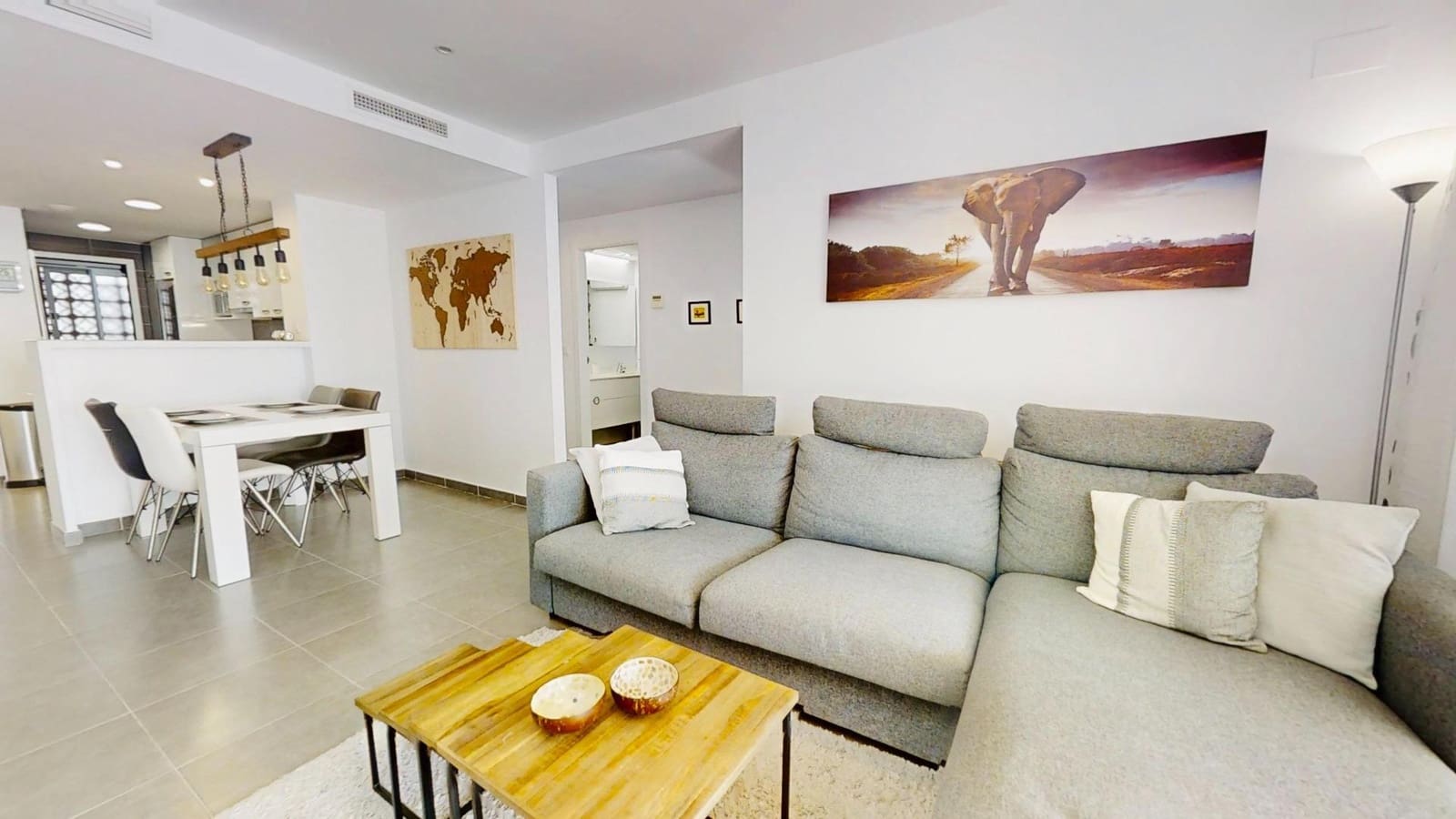 2 makuuhuone Asunto myytävänä paikassa Villamartin mukana uima-altaan - 203 000 € (Ref: 9341300)