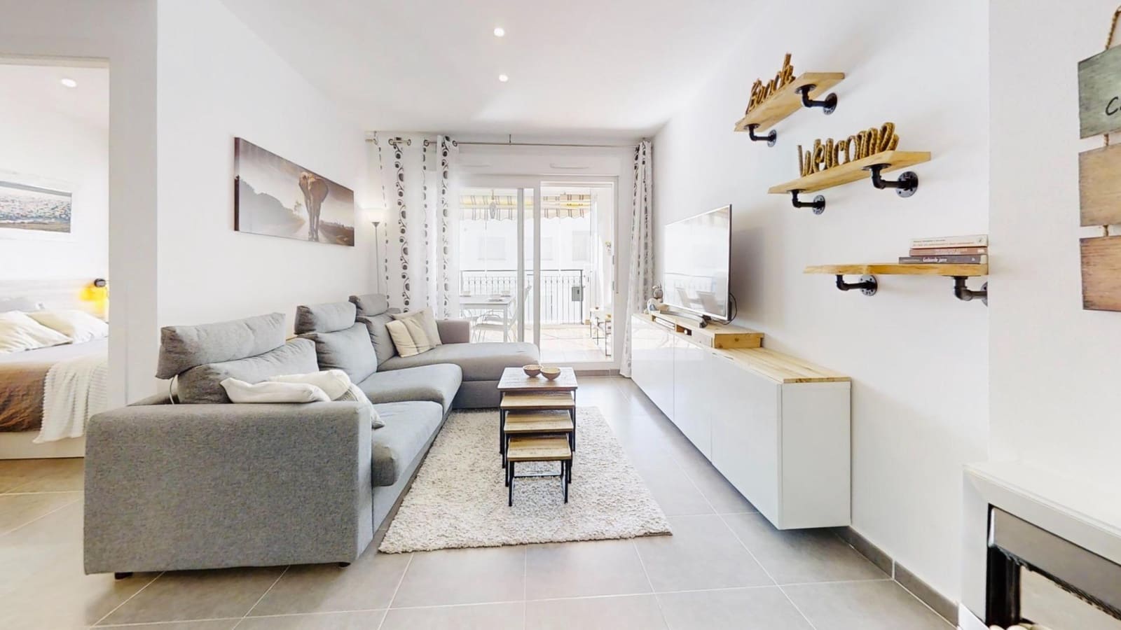 2 makuuhuone Asunto myytävänä paikassa Villamartin mukana uima-altaan - 203 000 € (Ref: 9341300)