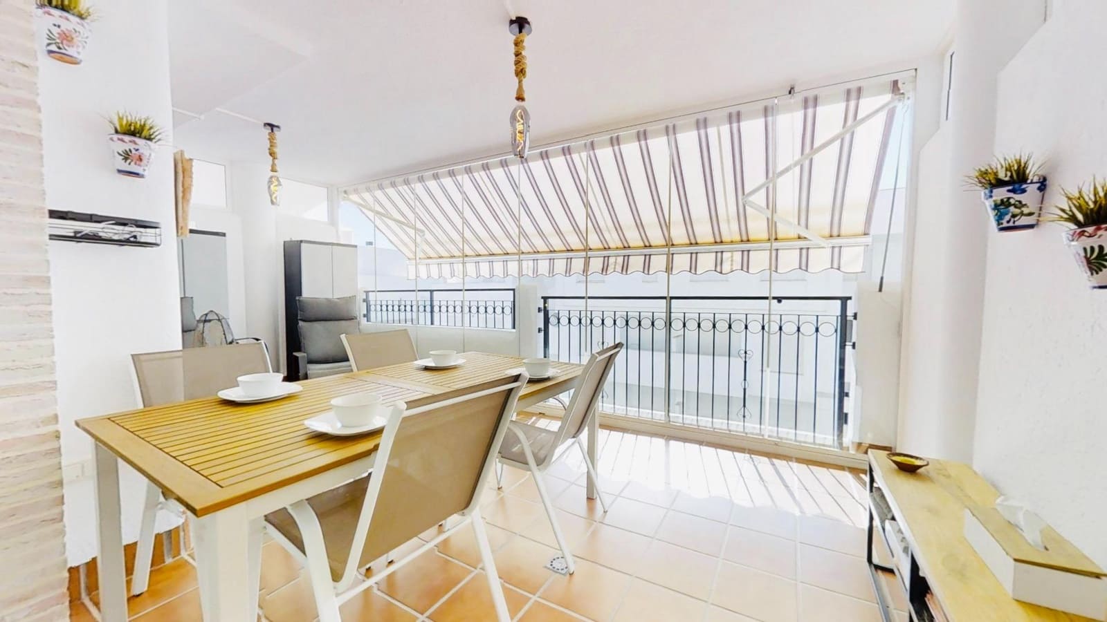 2 makuuhuone Asunto myytävänä paikassa Villamartin mukana uima-altaan - 203 000 € (Ref: 9341300)