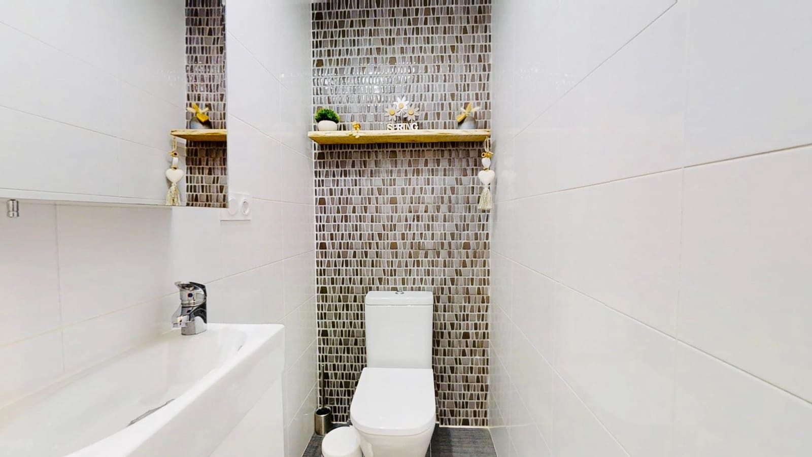 2 makuuhuone Asunto myytävänä paikassa Villamartin mukana uima-altaan - 203 000 € (Ref: 9341300)