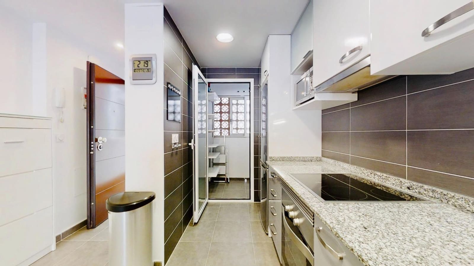 2 makuuhuone Asunto myytävänä paikassa Villamartin mukana uima-altaan - 203 000 € (Ref: 9341300)