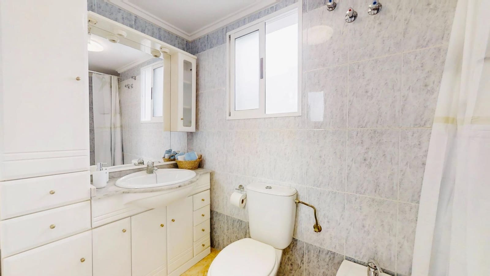 2 sovrum Takvåning till salu i Torrevieja med pool - 134 900 € (Ref: 9355943)