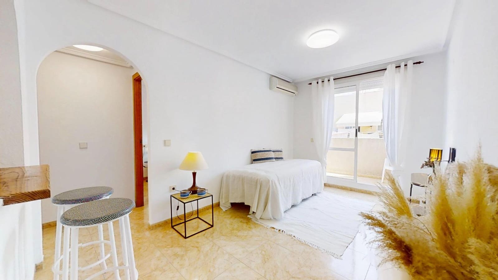 2 sypialnia Penthouse na sprzedaż w Torrevieja z basenem - 129 900 € (Ref: 9355943)