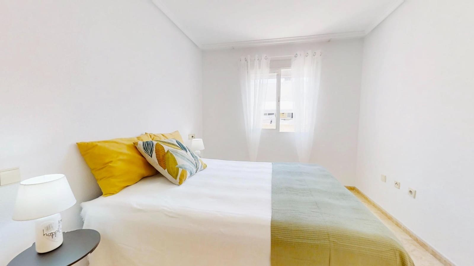 2 sypialnia Penthouse na sprzedaż w Torrevieja z basenem - 129 900 € (Ref: 9355943)