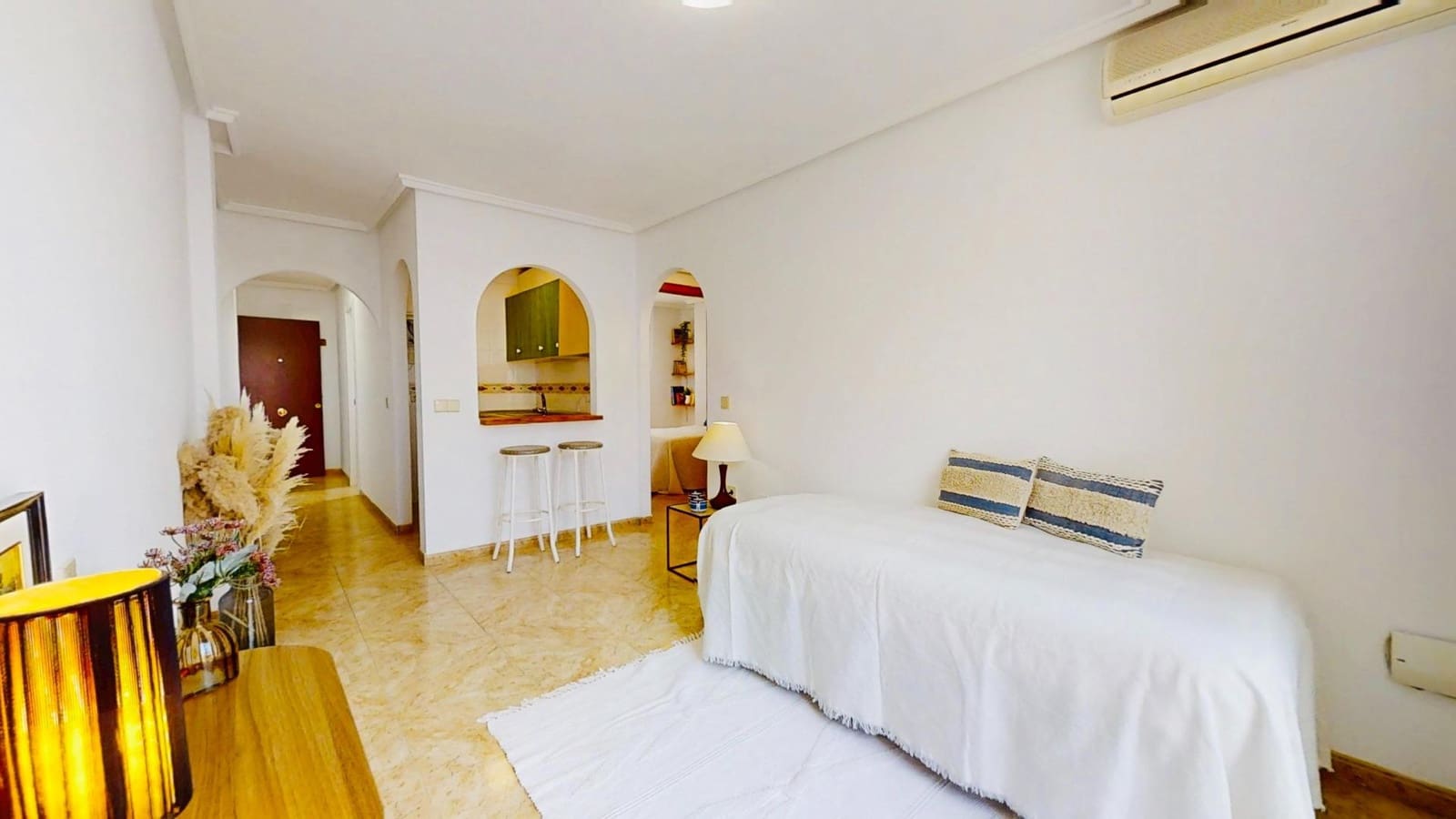 2 sypialnia Penthouse na sprzedaż w Torrevieja z basenem - 136 500 € (Ref: 9355943)