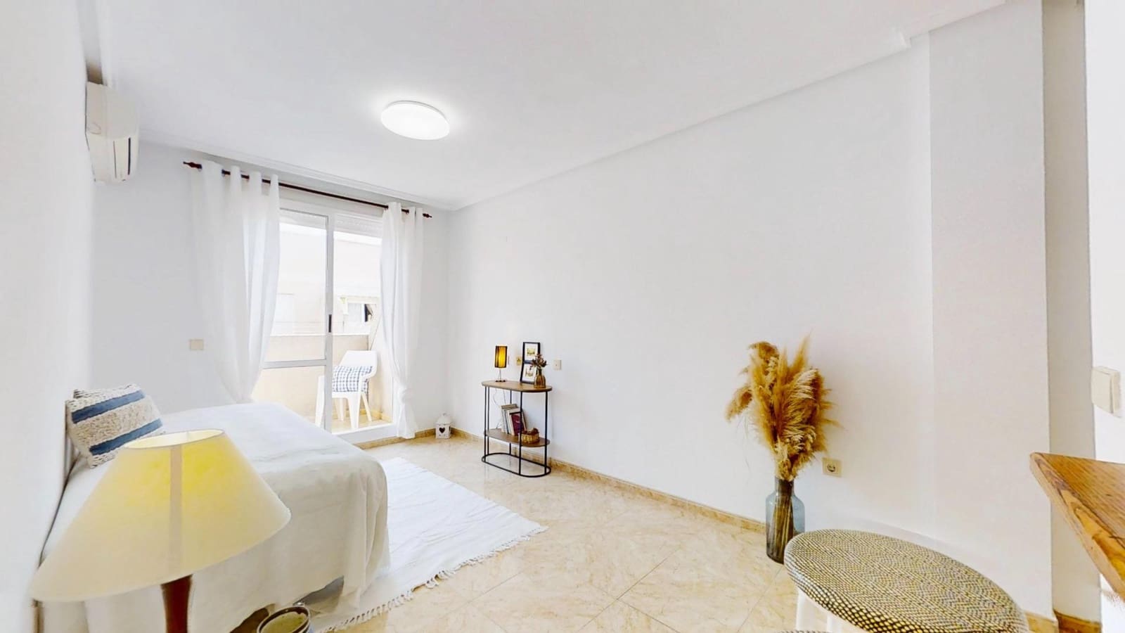 2 sypialnia Penthouse na sprzedaż w Torrevieja z basenem - 136 500 € (Ref: 9355943)