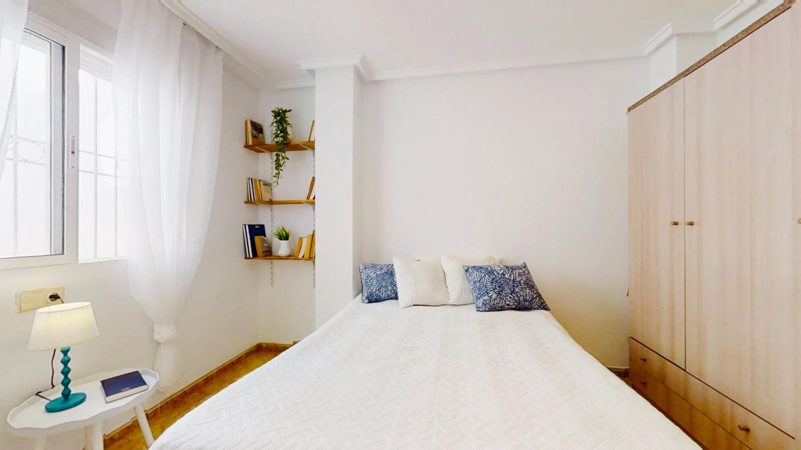 2 sypialnia Penthouse na sprzedaż w Torrevieja z basenem - 136 500 € (Ref: 9355943)