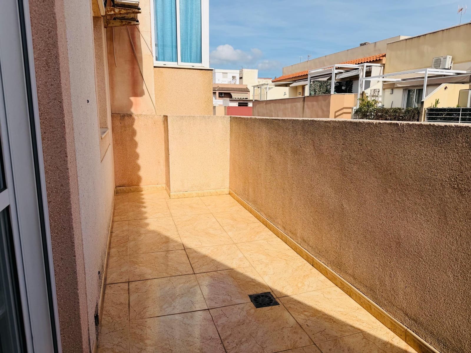 2 sypialnia Penthouse na sprzedaż w Torrevieja z basenem - 136 500 € (Ref: 9355943)