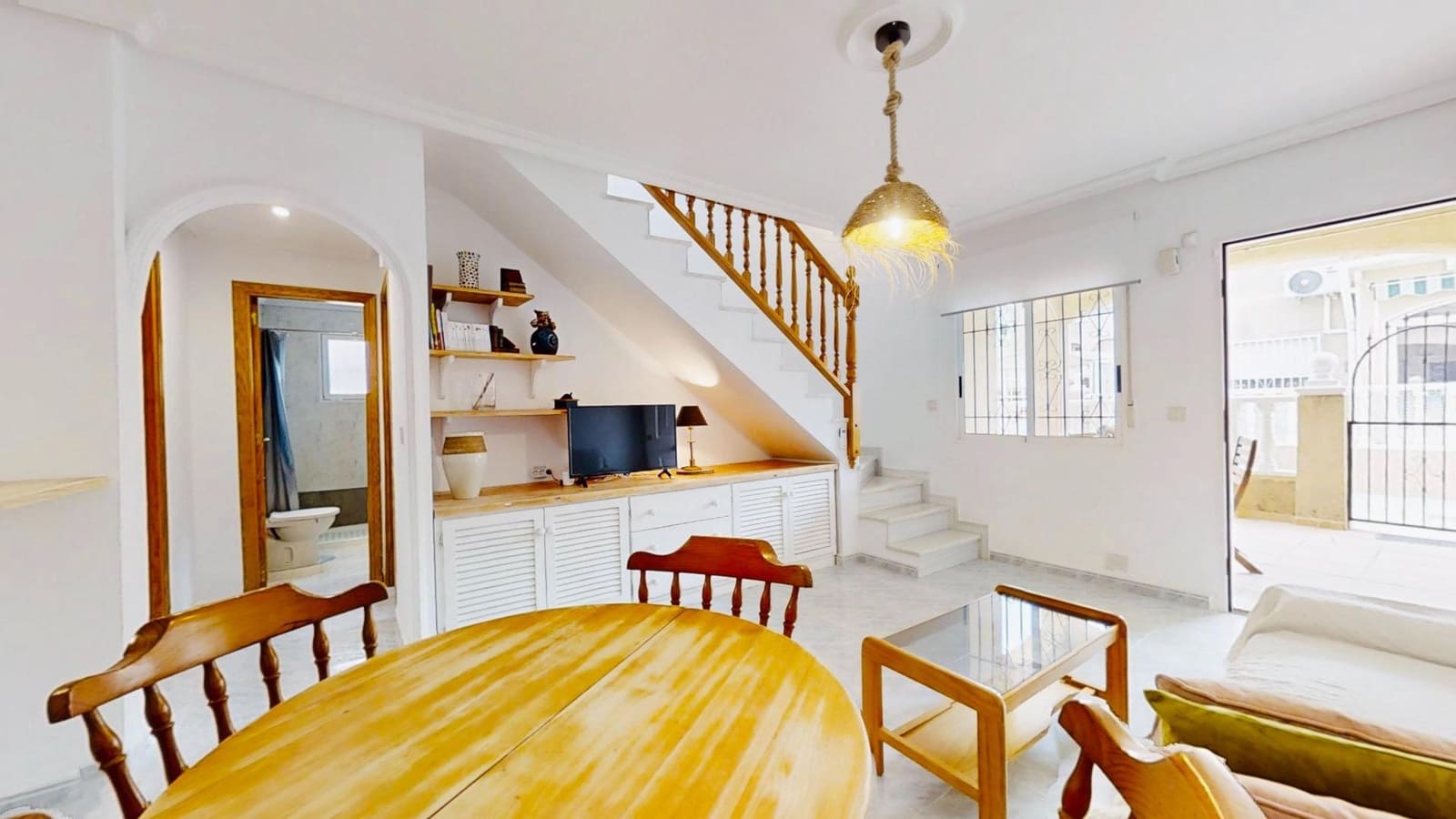 3 camera da letto Appartamento da affittare in Torrevieja con piscina - 1.100 € (Rif: 9390990)