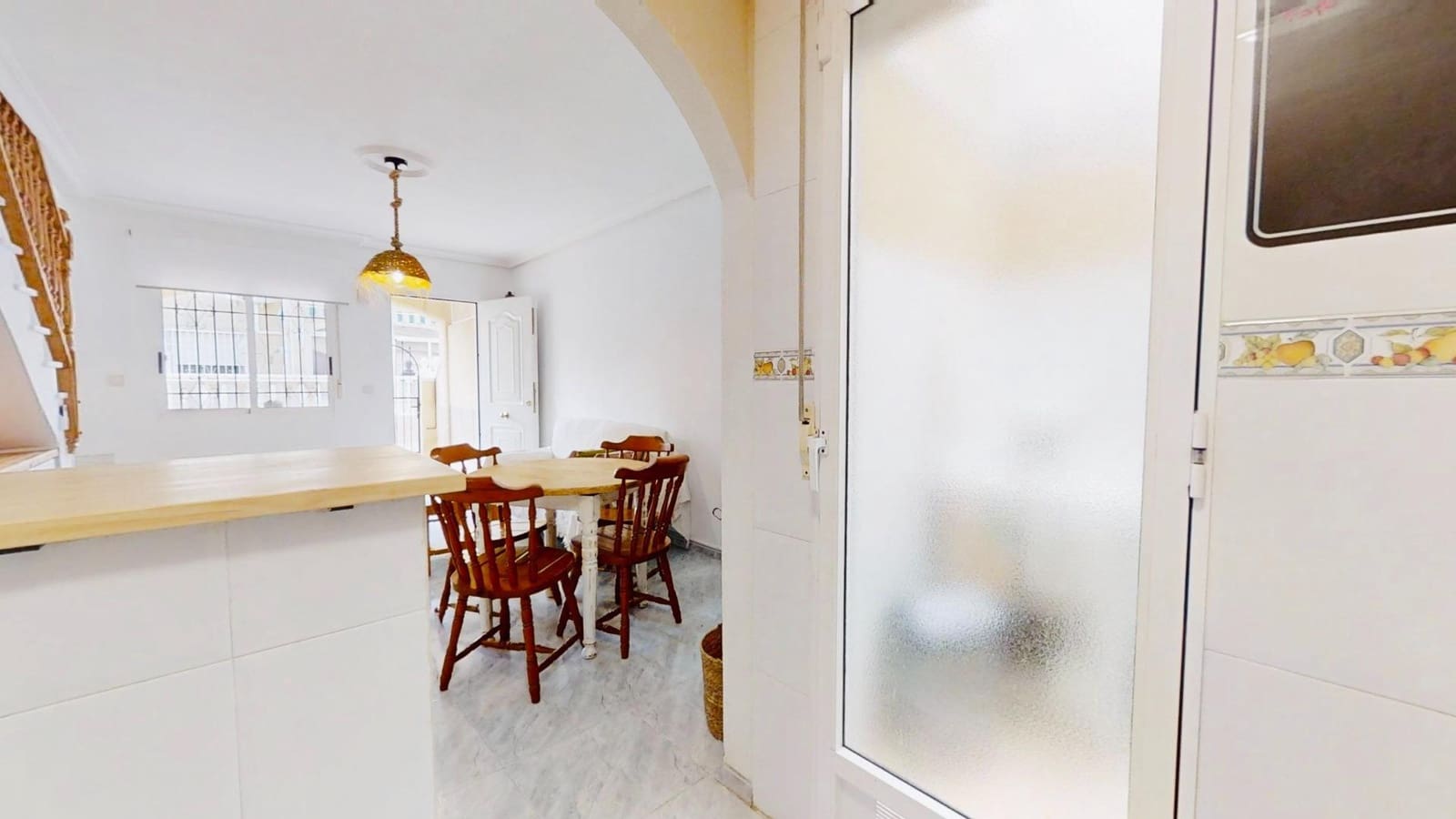 3 camera da letto Appartamento da affittare in Torrevieja con piscina - 1.100 € (Rif: 9390990)