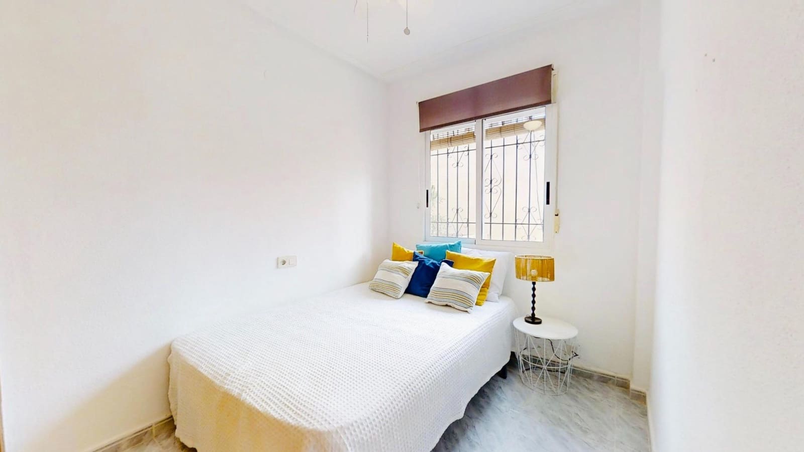 3 camera da letto Appartamento da affittare in Torrevieja con piscina - 1.100 € (Rif: 9390990)