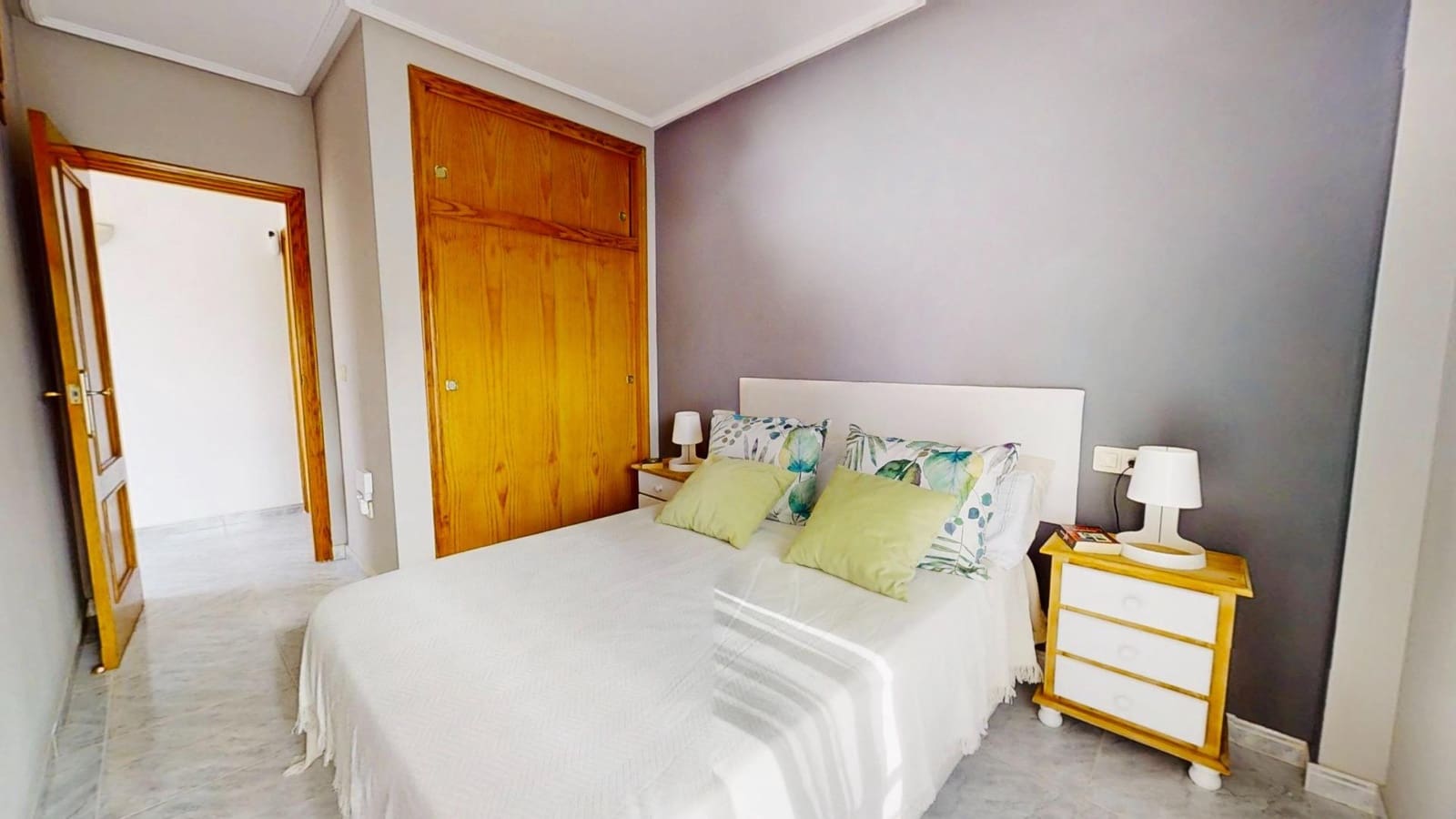 3 camera da letto Appartamento da affittare in Torrevieja con piscina - 1.100 € (Rif: 9390990)