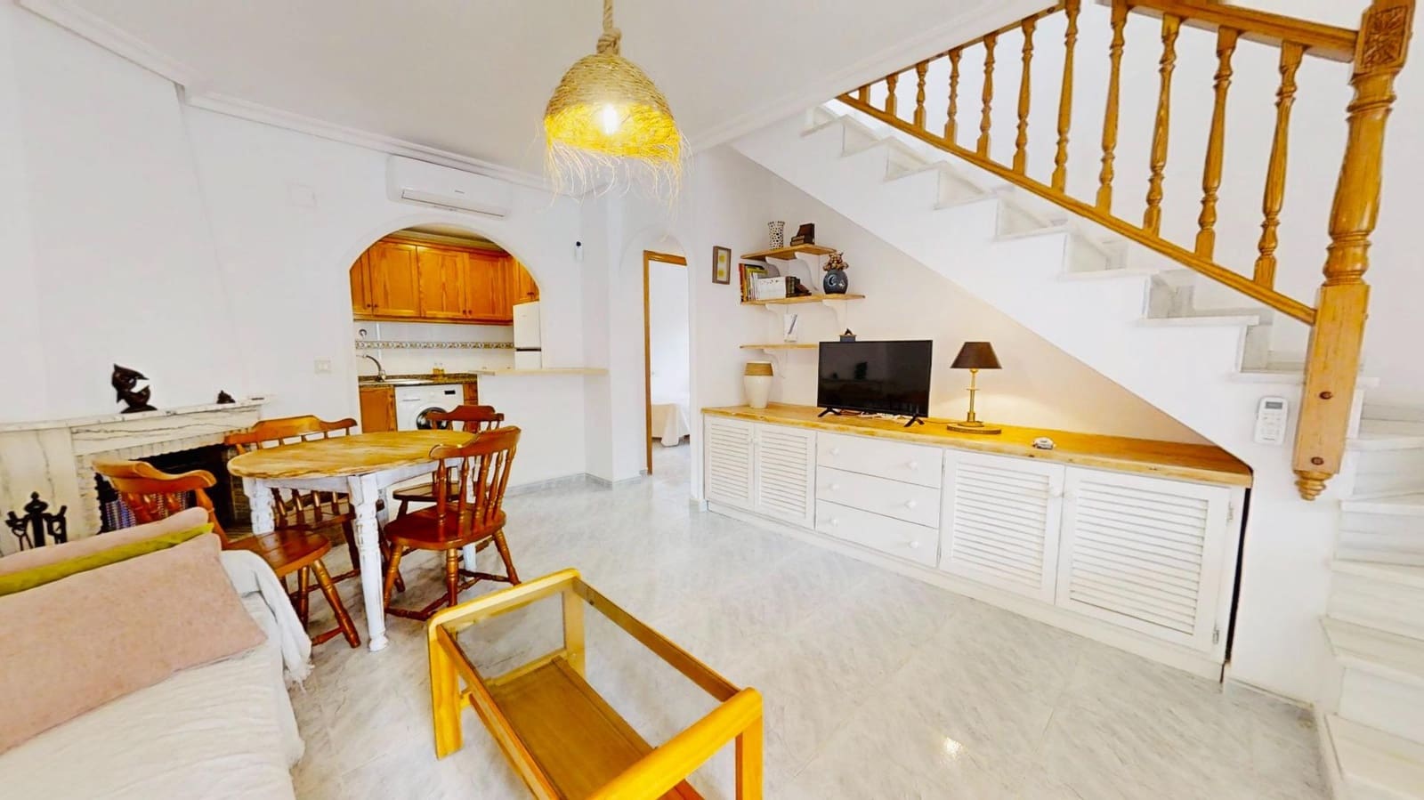 3 camera da letto Appartamento da affittare in Torrevieja con piscina - 1.100 € (Rif: 9390990)