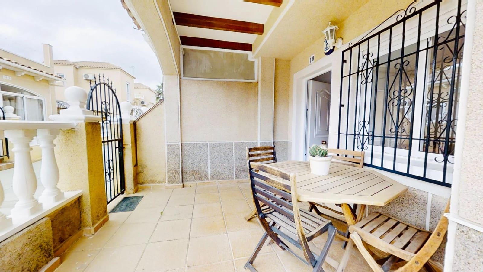 3 camera da letto Appartamento da affittare in Torrevieja con piscina - 1.100 € (Rif: 9390990)