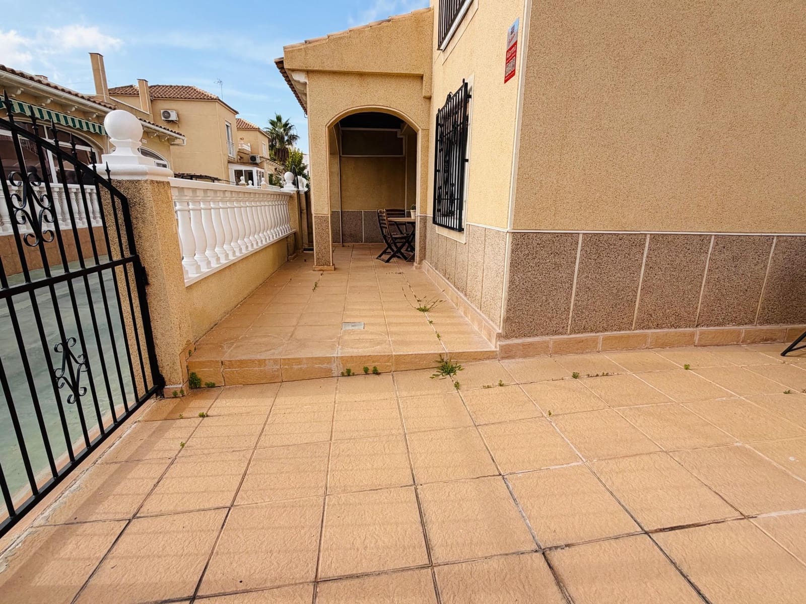 3 camera da letto Appartamento da affittare in Torrevieja con piscina - 1.100 € (Rif: 9390990)