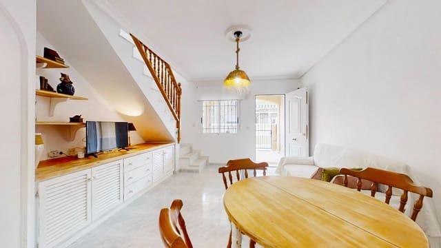 Apartamento de 3 habitaciones en Los Balcones - Los Altos, Torrevieja en alquiler con piscina - 1.000 € (Ref: 9390990)